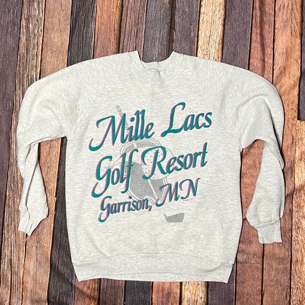 Vintage Mille Lacs Golf Resort Garrison Minnesota 1980s Travel Sweatshirt